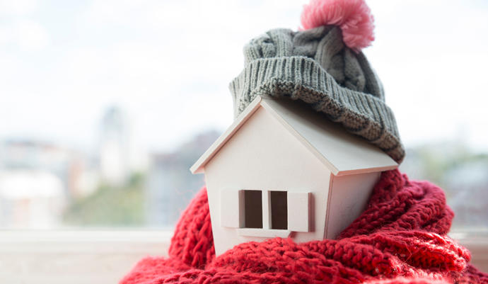 6 Astuces pour isoler votre porte d'entrée du froid efficacement