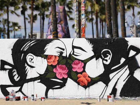 Street Art Covid et Immobilier Coronavirus acheter en Espagne 04