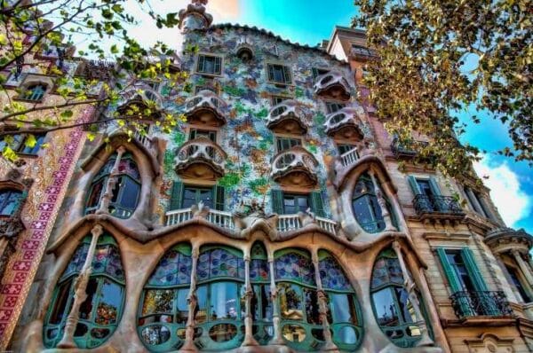 Casa Batlló Gaudi Barcelone acheter immobilier en Espagne visiter en 2024