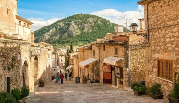 Pollenca-village-acheter-immobilier-en-Espagne