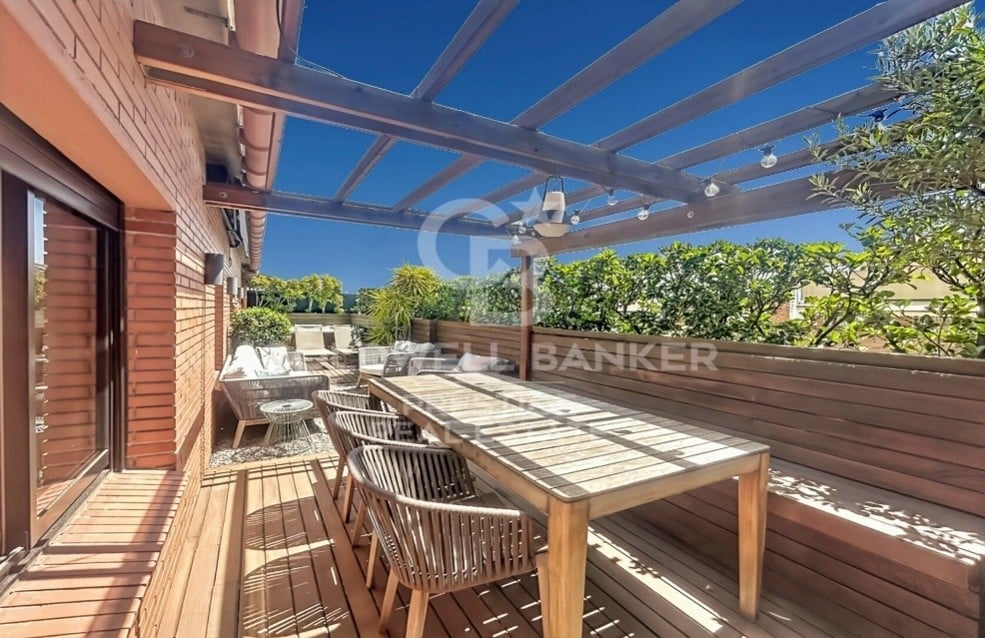 Coldwell Banker 8